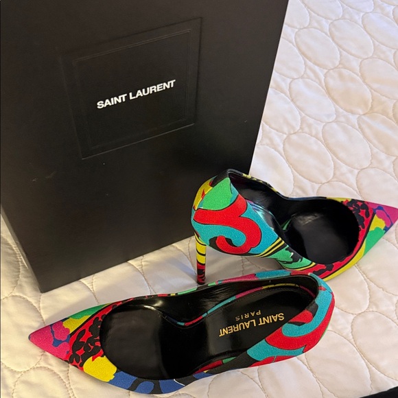 Saint Laurent Multicolor Floral Pointed-Toe Stiletto Pumps - Bright Print - Picture 4 of 9